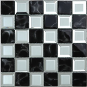 Køkken Badeværelse sort og hvid kantet spejlet glasmosaik vægflis skak